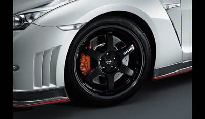 Nissan GT-R-Nismo 2014 6